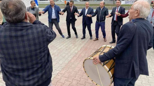 Sultangazi'de Erzurum Cağ Kebabı ve İspir Kuru Fasulyesi festivali başladı