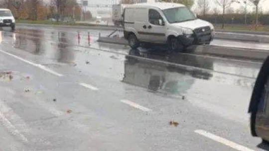 Sultangazi'de İBB'nin yanlış yol çalışması kazaları da beraberinde getirdi