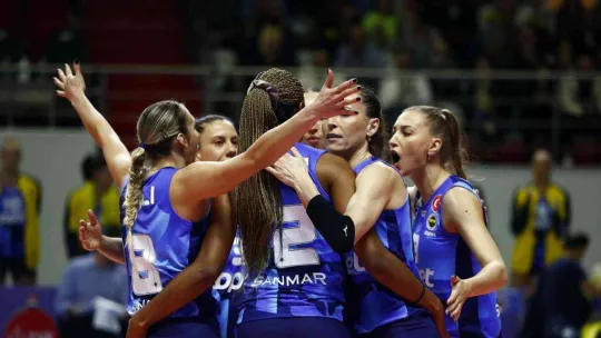 Sultanlar Ligi: Fenerbahçe Opet: 3 - PTT: 0