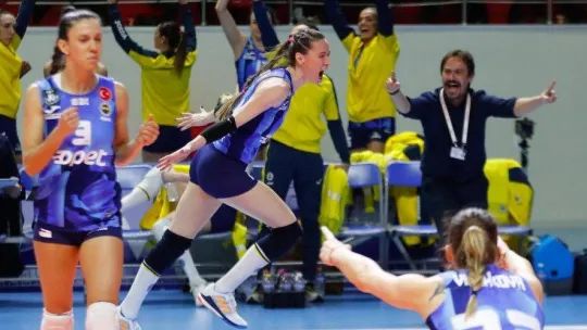 Sultanlar Ligi: Fenerbahçe Opet: 3 - Vakıfbank: 0