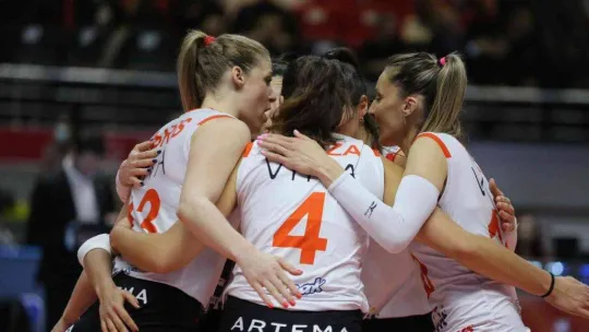 Sultanlar Ligi: Nilüfer Belediyespor: 0 - Eczacıbaşı Dynavit: 3