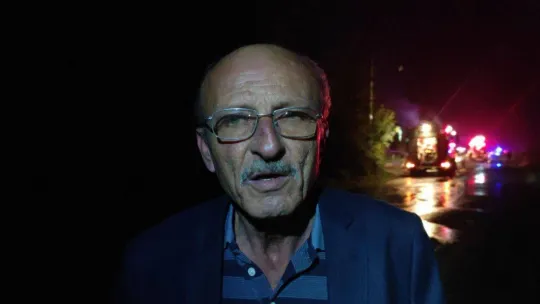 Sünger fabrikası alevlere teslim oldu: Ekipler yangını söndürmek için mücadele ediyor