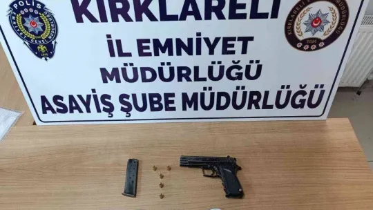 Şüphe üzerine durdurulan 5 kişi de uyuşturucu ele geçirildi