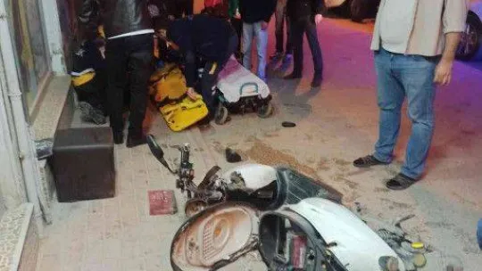 Sürücünün çarptığı bisikletliyi bırakıp kaçtığı anlar kamerada