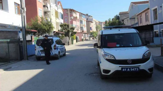 Tabancayı temizlerken kazara kendini vurdu