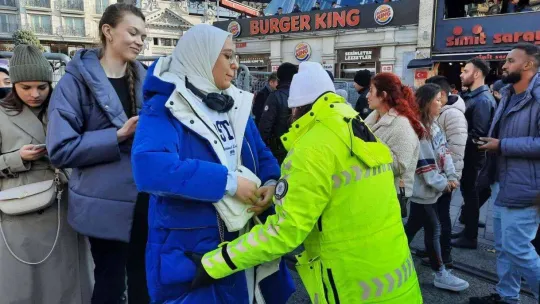 Taksim Meydanı ve İstiklal Caddesine çıkan yollar kapatıldı