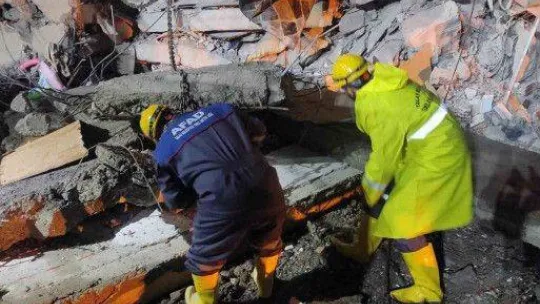 Talas deprem bölgesinde yara sarıyor