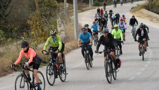 Tarih öncesine pedalladılar