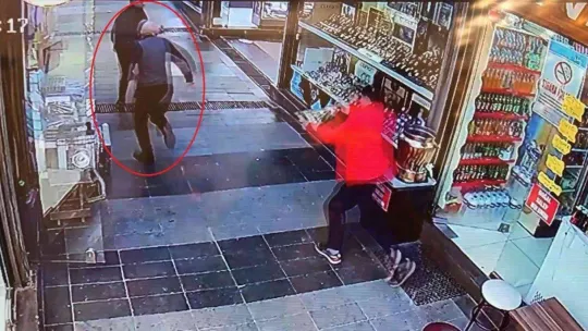 Tarihi çarşıdaki dehşet anları kamerada