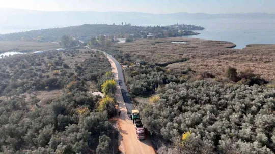 Tarihi Gölyazı yolu sil baştan yenileniyor