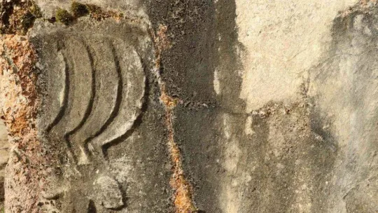 Tarihi lahit, köyün çeşmesi oldu