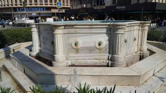 Tarihi şadırvanın restorasyonu başlıyor