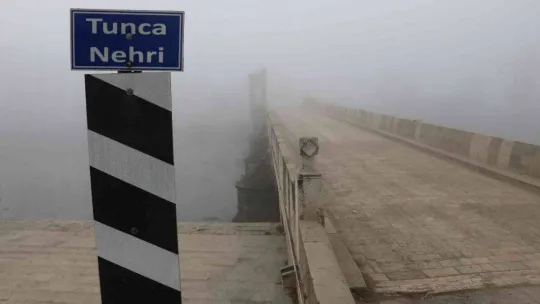 Tarihi Tunca Köprüsü araç ve yaya trafiğine kapatıldı