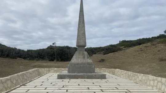 Tarihi Yarımada'da Çanakkale Savaşları'ndan kalma Projektör Tepe Şehitliği bulundu