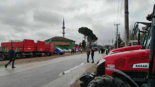 Tarım araçlarının karıştığı kazalara reflektörlü çözüm
