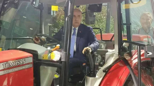 Tarım ve Orman Bakanı Kirişci'den traktörlere koltuk ısıtması tavsiyesi