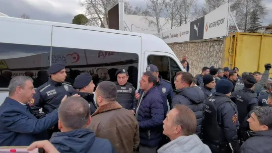 Tartışmalı kararlar veren hakemlere İnegölspor yönetiminden tepki