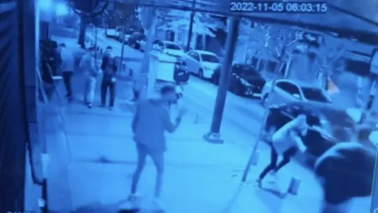 Tartıştığı adamı cinsel organından yaraladı