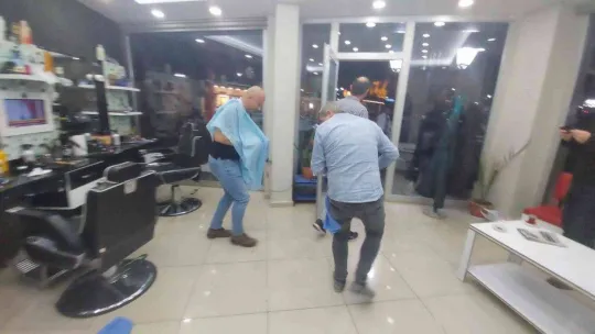 Tatbikat tıraş olurken yakaladı