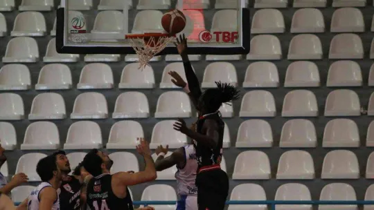 TBL: Kocaeli BŞB Kağıtspor: 75 - Yılyak Samsunspor Basketbol: 98