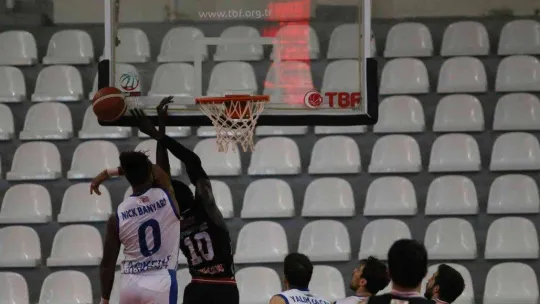 TBL: Kocaeli BŞB Kağıtspor: 75 - Yılyak Samsunspor Basketbol: 98
