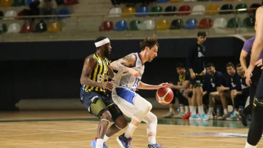 TBL: Kocaeli Büyükşehir Belediyesi Kağıtspor: 73 - Fenerbahçe Koleji: 64