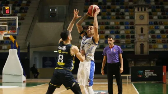 TBL: Kocaeli Büyükşehir Belediyesi Kağıtspor: 73 - Fenerbahçe Koleji: 64