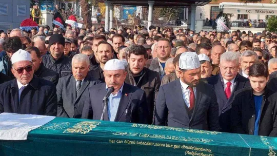 TBMM Başkanı, kardeşi gibi gördüğü halasının oğlunun cenaze namazını kıldırdı