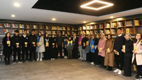 TBMM Başkanı Şentop, Sultanbeyli'de 'Mevlana İdris Kütüphanesi'nin açılış törenine katıldı