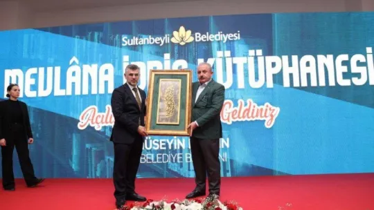 TBMM Başkanı Şentop, Sultanbeyli'de 'Mevlana İdris Kütüphanesi'nin açılış törenine katıldı