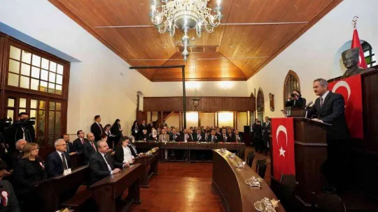 TBMM Başkanı Şentop ve Bakan Özer, öğretmenlerle bir araya geldi