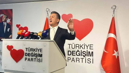 TDP lideri Sarıgül: '(Pençe-Kılıç Harekatı) Bu mücadeleyi yapan devlet güçlerine herkesin destek olması lazım'