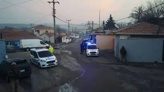 Tekirdağ'da 150 polisle şafak operasyonu: 6 gözaltı