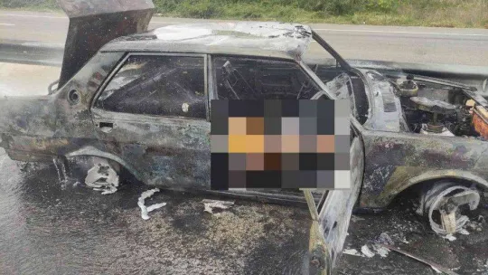 Malkara'da alev alan araçta 1 kişi yanarak öldü, 1 kişi ise ağır yaralı