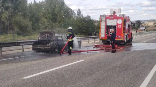 Malkara'da alev alan araçta 1 kişi yanarak öldü, 1 kişi ise ağır yaralı