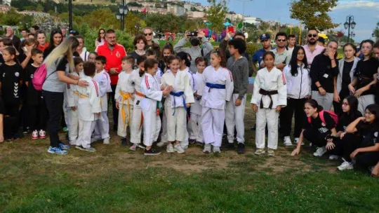 Tekirdağ'da Amatör Spor Haftası için kortej yürüyüşü