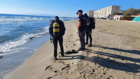 Tekirdağ'da denize giren 2 kardeşten biri kayboldu, diğeri hastaneye kaldırıldı