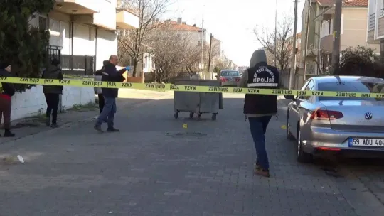 Tekirdağ'da ev ile otomobile silahlı saldırı