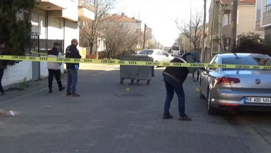 Tekirdağ'da ev ile otomobile silahlı saldırı