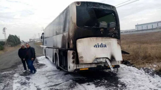 Tekirdağ'da işçi otobüsü yandı