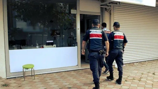 Tekirdağ'da kaçak alkol satışına jandarma baskını
