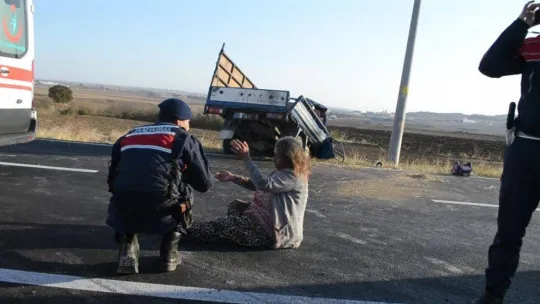 Çorlu'da kahreden kaza: 1'i 7 aylık bebek 2 ölü, 6 yaralı