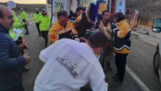 Tekirdağ'da kamyon ile otobüs çarpıştı: 1 ölü, 2 yaralı