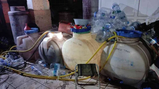 Tekirdağ'da sirke fabrikasında 300 ton sahte şarap ele geçirildi