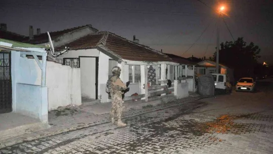 Tekirdağ'da uyuşturucu satıcılarına şafak operasyonu