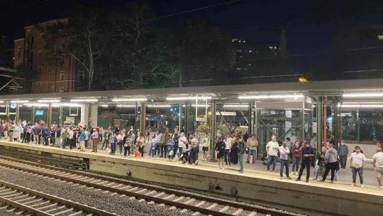 Teknik arıza sonrası Marmaray'da yoğunluk yaşandı