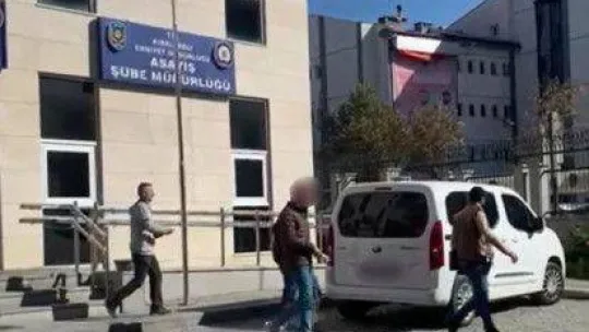 Teknik servis oyunuyla dolandırıcılık yaptığı iddia edilen şüpheliler yakalandı