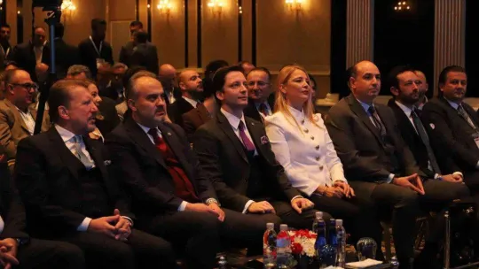 Teknoloji Zirvesi iş dünyasından büyük ilgi gördü