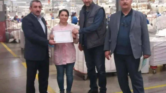 Telafi programını tamamlayan işçilere ustalık belgesi