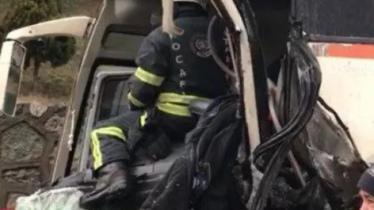 TEM'de aralarında işçi servisinin de bulunduğu zincirleme kaza